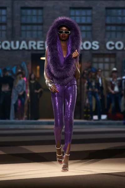 Look 48
